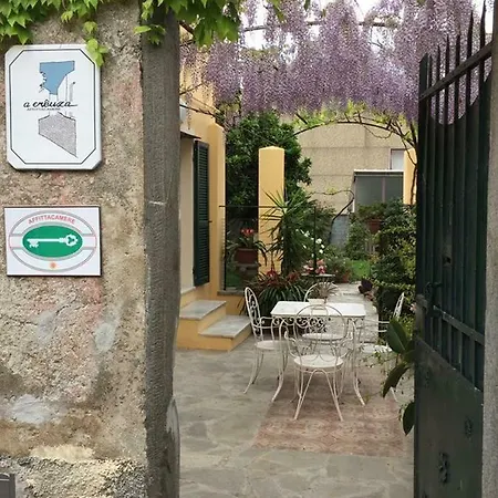 A Creuza Guest house *