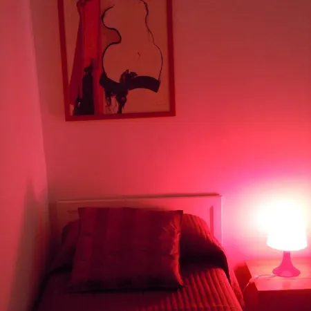 阿克力乌扎旅馆 *