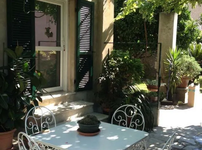 ゲストハウス A Creuza *